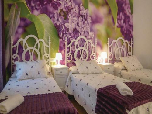 Six-bedroom Holiday Home In Sayalonga