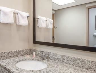Hotel Days Inn South