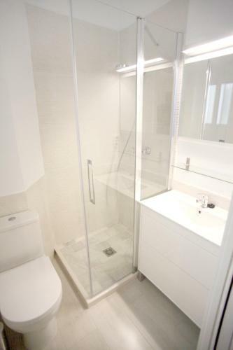 Apartamentos Pilatos King's Inn