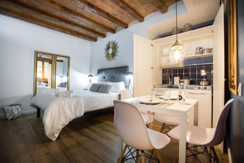 Apartamento En Ferran By The Streets