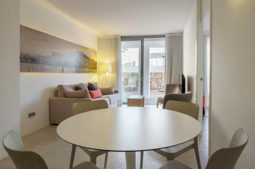 Apartaments B-llobet Sun & Confort