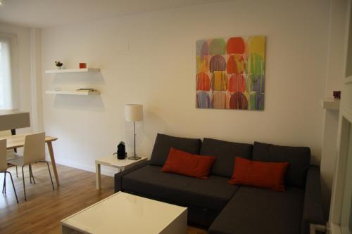 Apartamentos Hiedra Y Tapiner�a Mercado Central