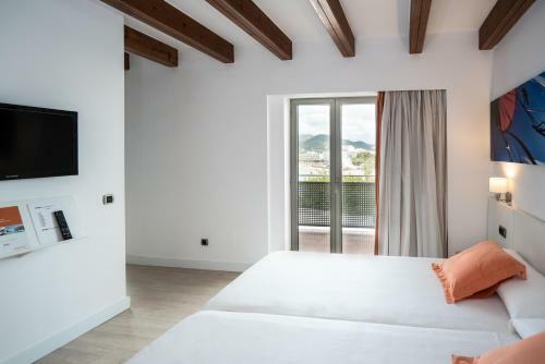 THB Bah�a Aparthotel