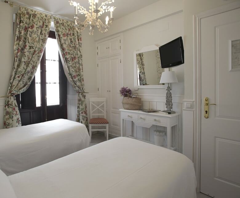 Hotel Puerta De Sevilla