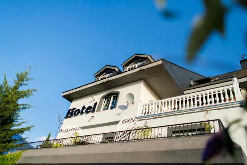 Hotel El Balcon De Las Nieves
