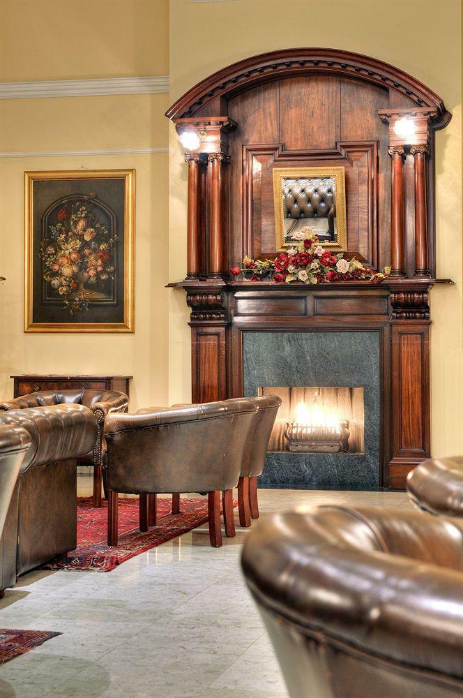 Ax The Victoria Hotel