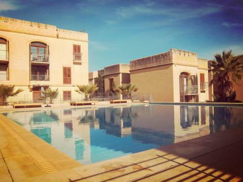 Luxury Apartment - Fort Chambray