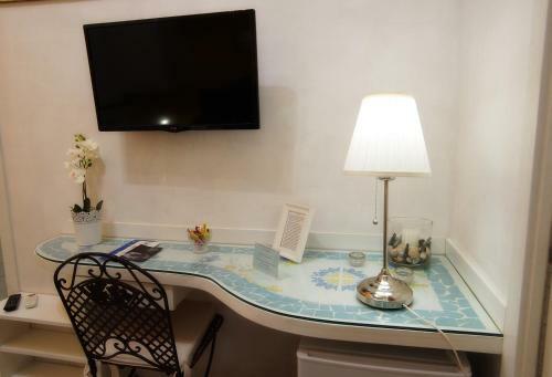 Le Vie Di Napoli B&B