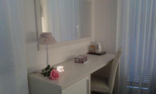 Hostal Dreams Guest House