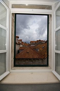Residencia Roko House