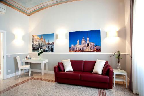 Hostal La Mongolfiera Rooms In Navona
