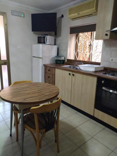 Santa Maria Villa Apt (a)