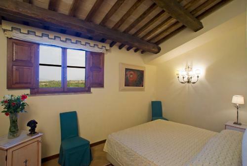 Sovana Hotel & Resort
