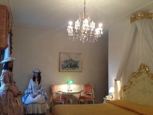 Hotel At Leonard