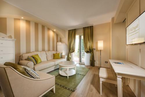 Hotel Madrigale - The Panoramic Resort
