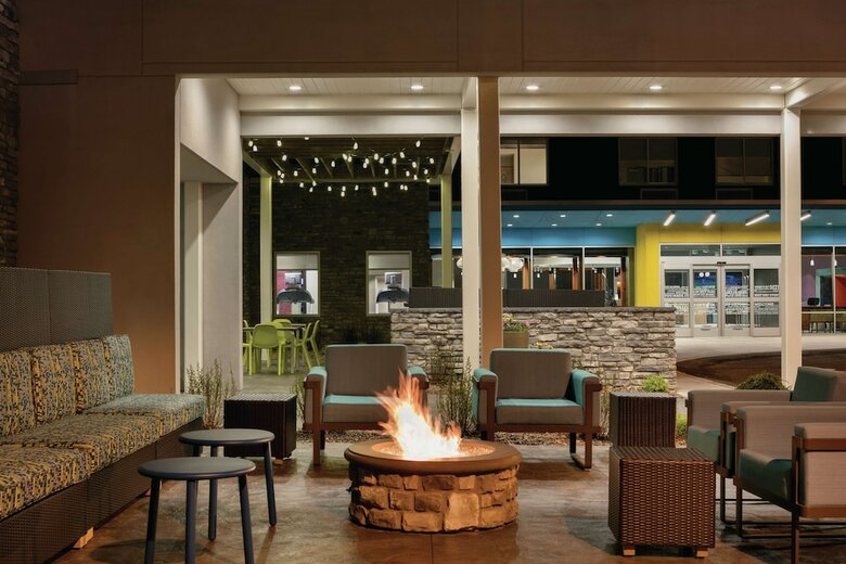 Hotel Econolodge (formerly Rodeway Inn)