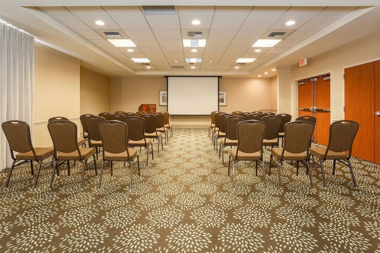 Hotel Hilton Garden Inn Bakersfield
