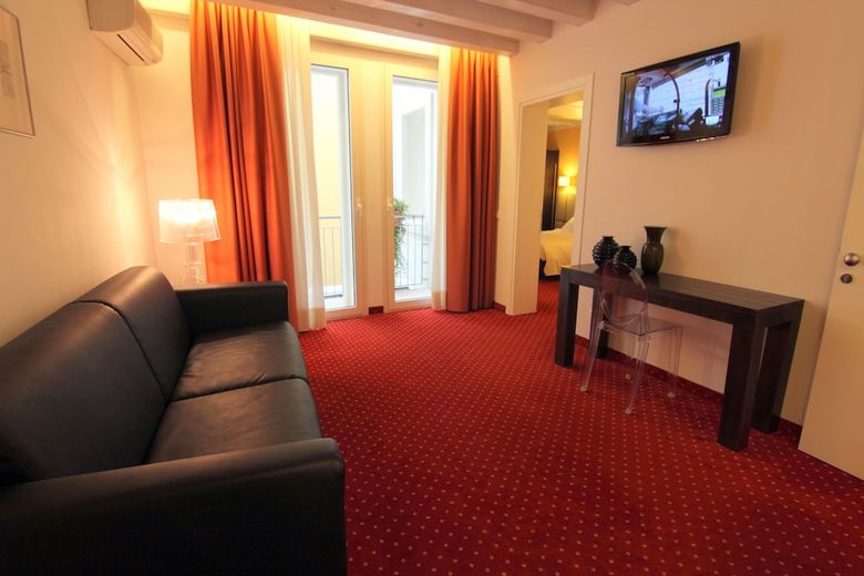 Hostal Relais Santa Corona