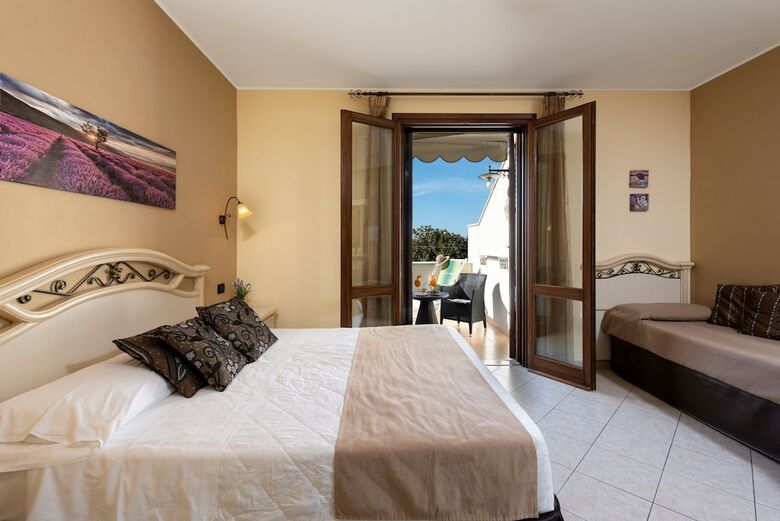 Hotel Baia Di Venere