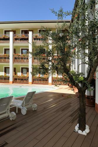 Club Hotel E Residence La Vela