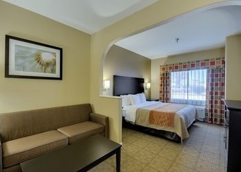Hotel Comfort Suites