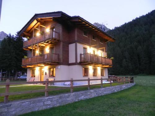 Hostal Villa Americana Chambres D'hotes