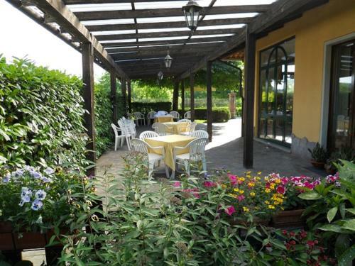 Hotel La Cascina Di Villa Due