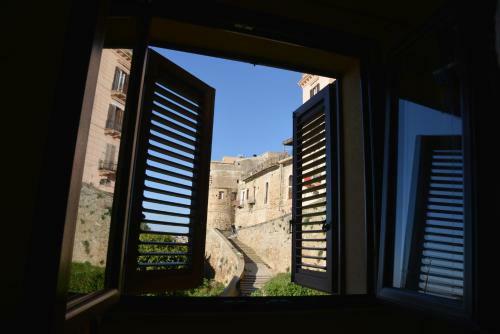 Hostal B&B Porta Di Mare