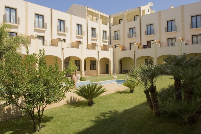 Mahara Hotel & Wellness