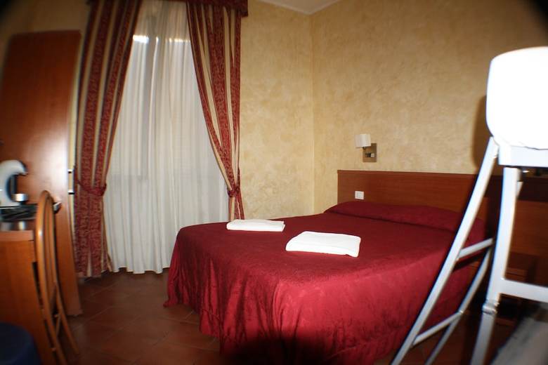 Hostal Lam Guest House