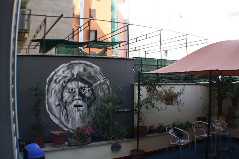 Hostal Lam Guest House