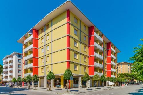 Two-bedroom Apartment Bibione Near River 4