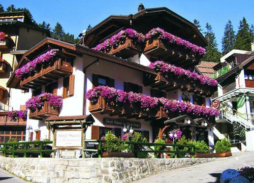 Hotel Garn� La Montanara