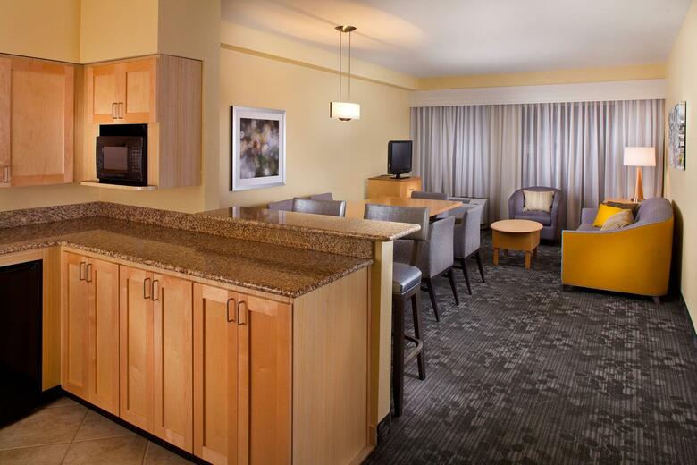 Hotel Courtyard By Marriott