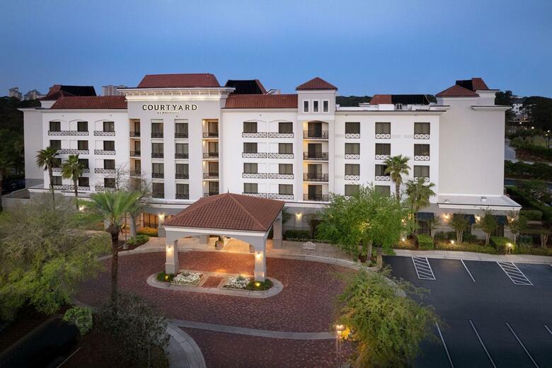 Hotel Courtyard By Marriott