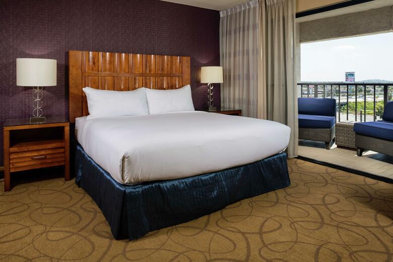 Doubletree Hotel Carson Civic Plaza