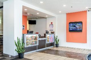 Hotel Motel 6 Boston Framingham