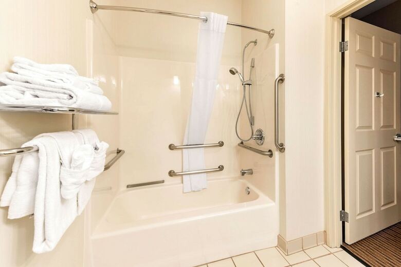 Hotel Quality Inn & Suites