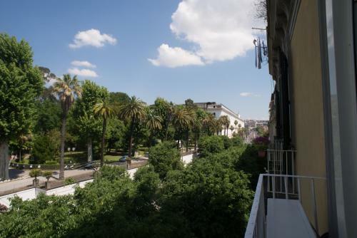 Hostal Napoli Milionaria B&B