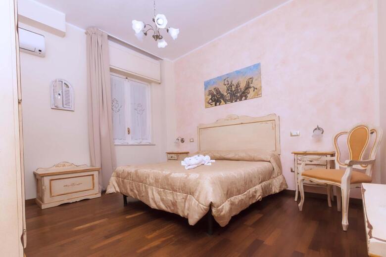 Stupor Mundi Bed And Breakfast