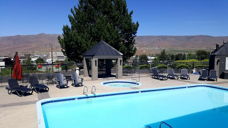 Red Lion Hotel