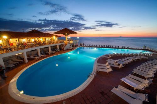 Th Capo Calav� Village