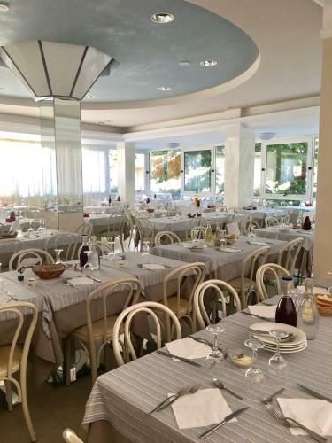 Hotel Monica