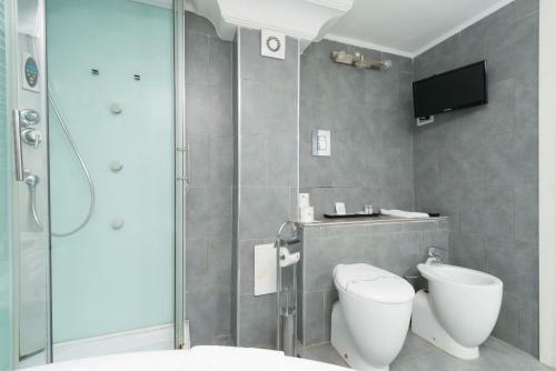 Suite Apartments Angioini