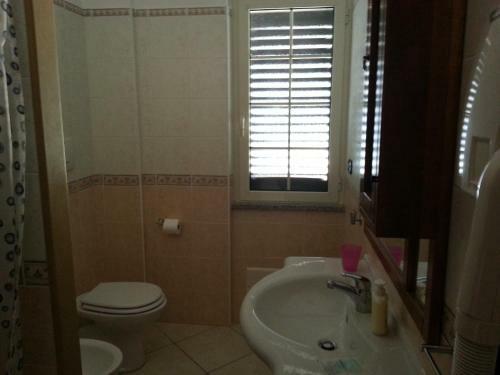 Hostal B&B Il Girasole Formia Guesthouse