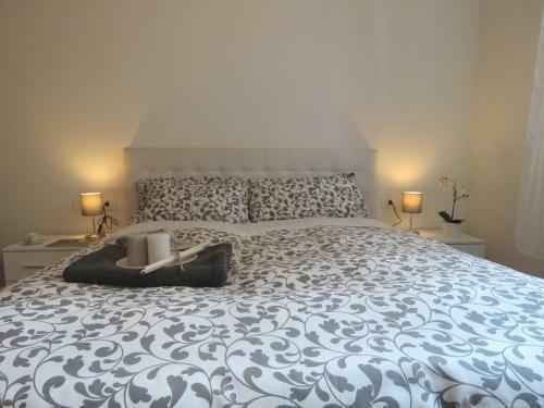 Santa Croce Apartment