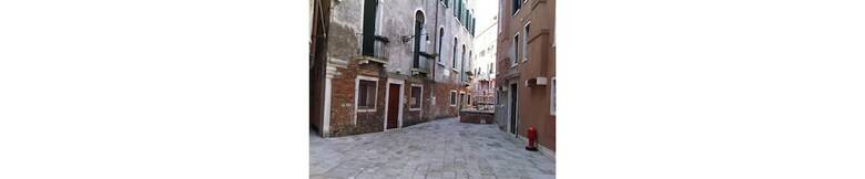 Hostal Cadoro