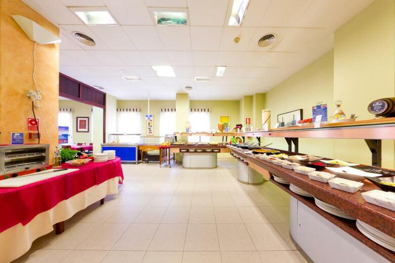 Hotel Trai�a