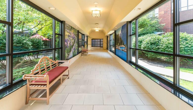 Hotel Saratoga Hilton