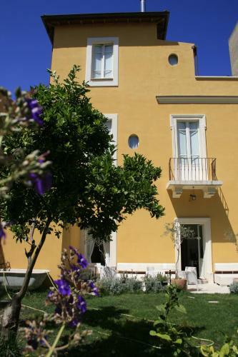 Hostal Villeneuve Cagliari